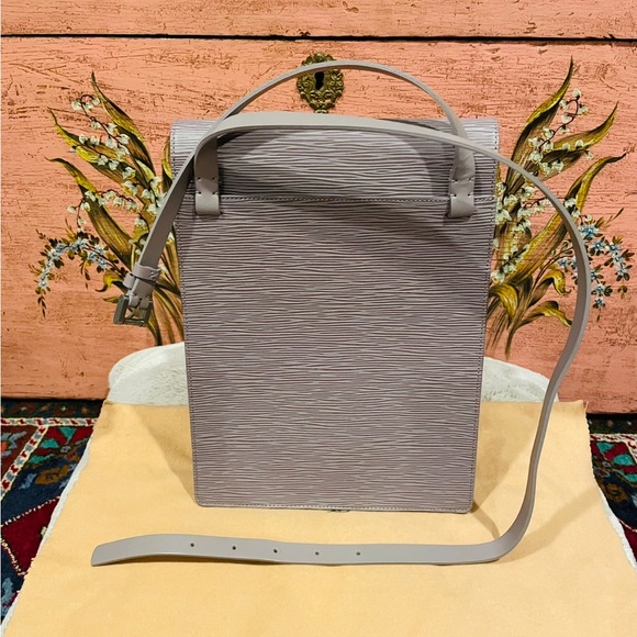 Louis Vuitton Lilac Epi Leather Ramatuelle Bag - Picture 6 of 16